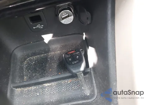 2014 Chrysler 200 Limited из США, поврежденный, VIN 1C3BCBFGXEN135131